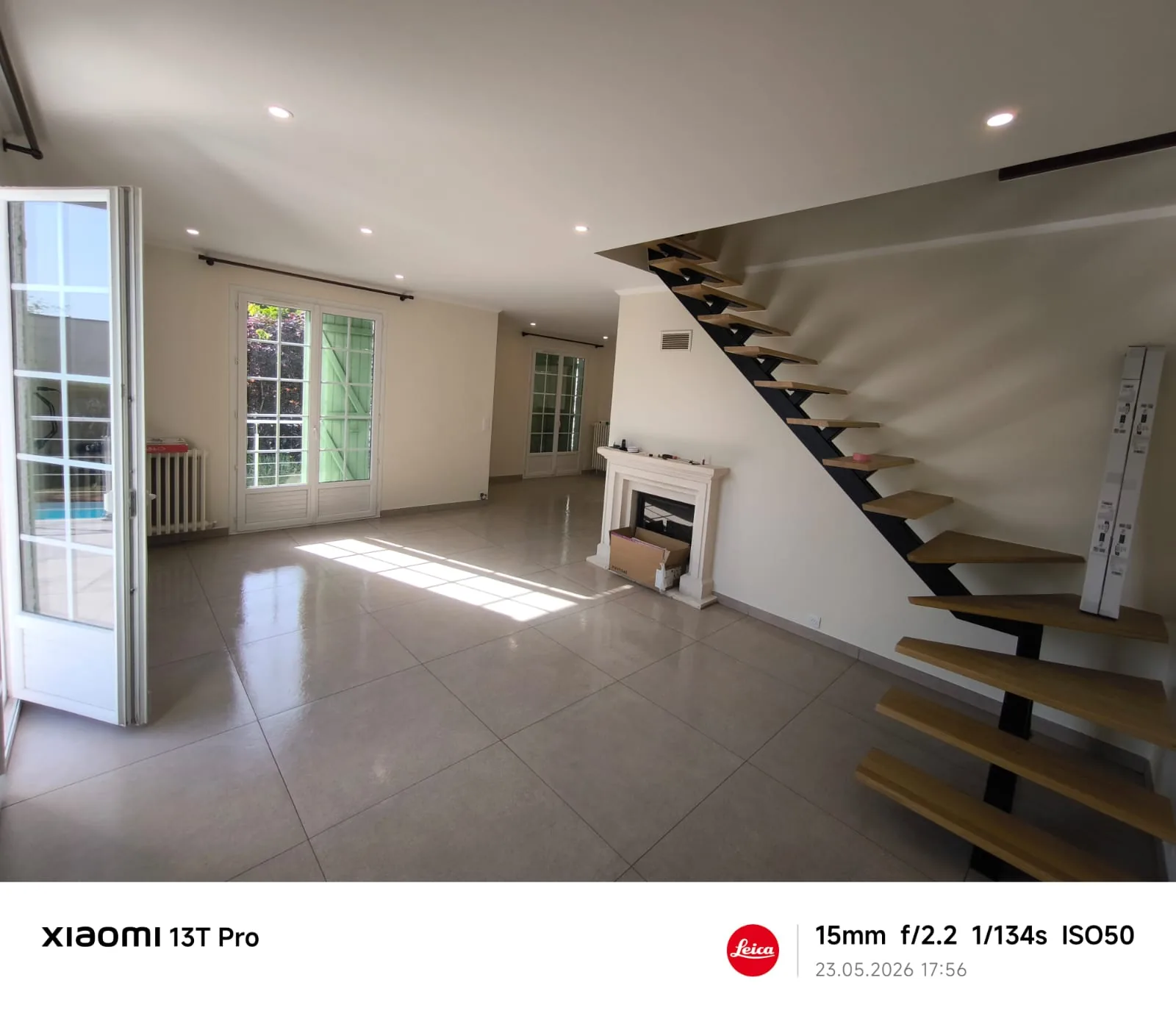 Rénovation maison complète avec séjour lumineux réalisée par Mc Renov’luxe